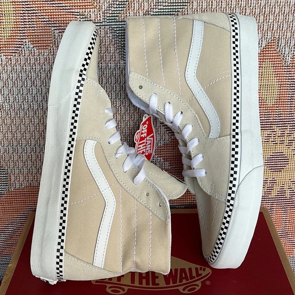 Vans WMNS Sk8-Hi Tapered
Checkerboard Foxing Turtl
VN0A4U16DJR
sneakers - Picture 12 of 16